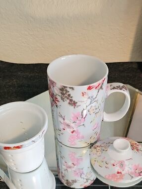 Vintage WorldMkt. Porcelain Tea Mug with Lid and Infuser - Pink Cherry Blossom